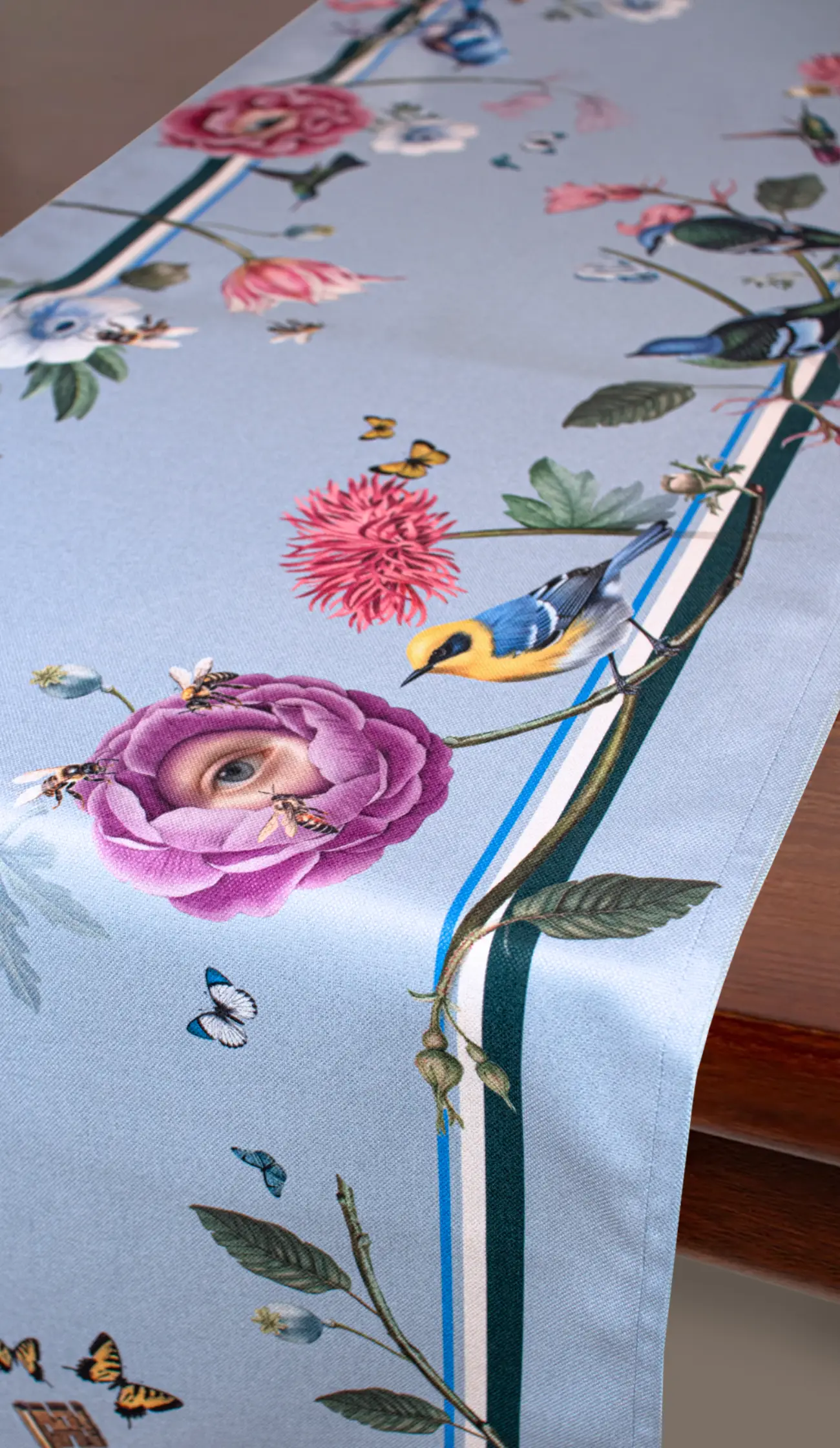 Table Runner -Blue Pollen Melody